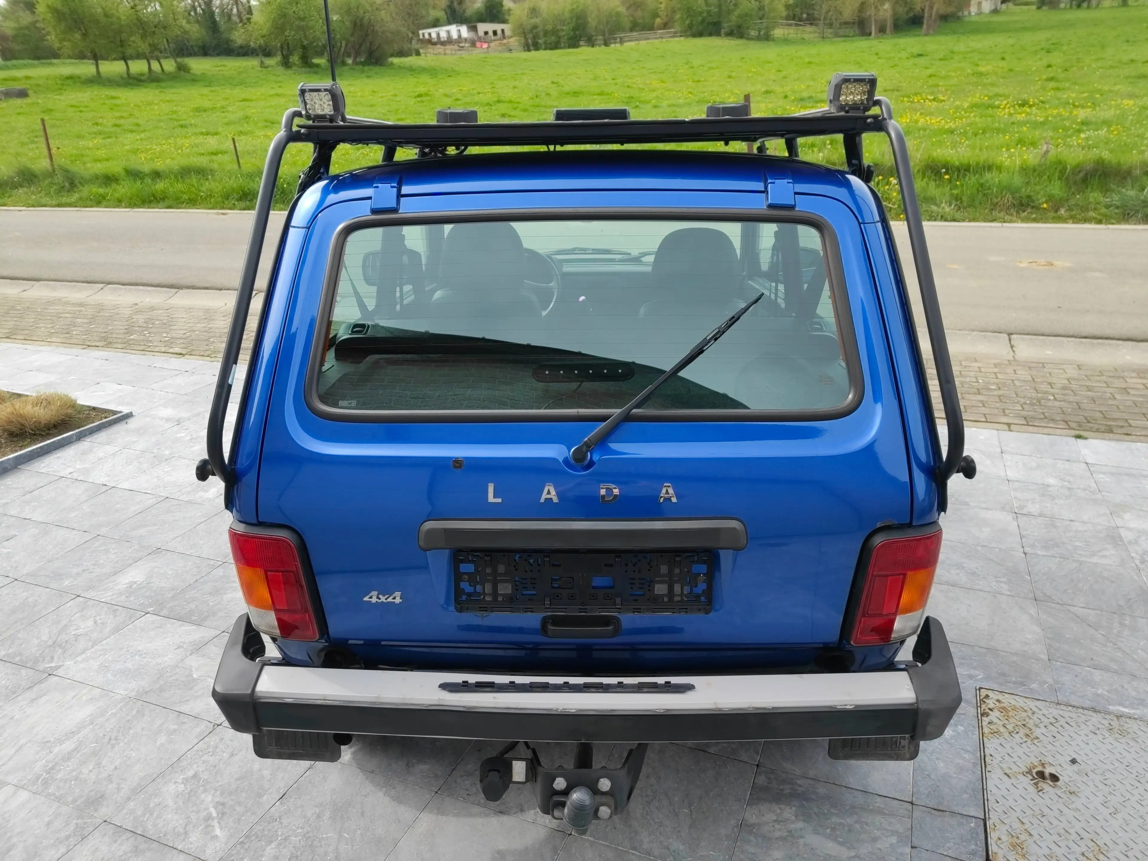 Lada Niva Niva 1.7i — photo 8