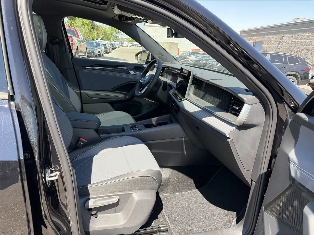 Volkswagen Tiguan снимка Volkswagen Tiguan