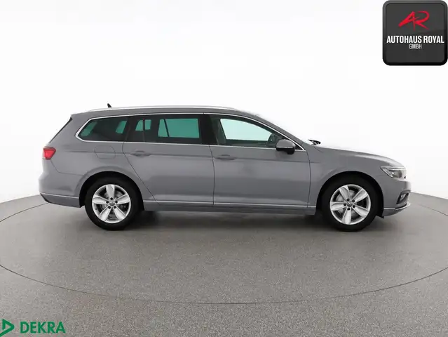 Volkswagen Passat view 6