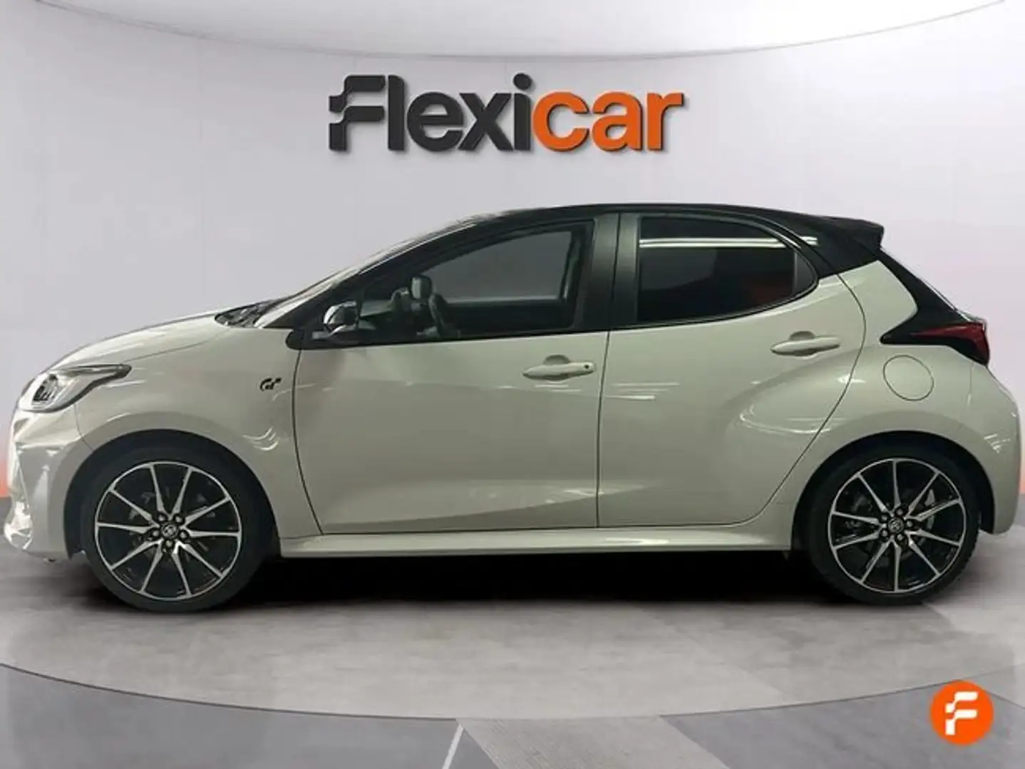 Toyota Yaris 1.5 120H GR Sport GT7 Edition Blanc - 2