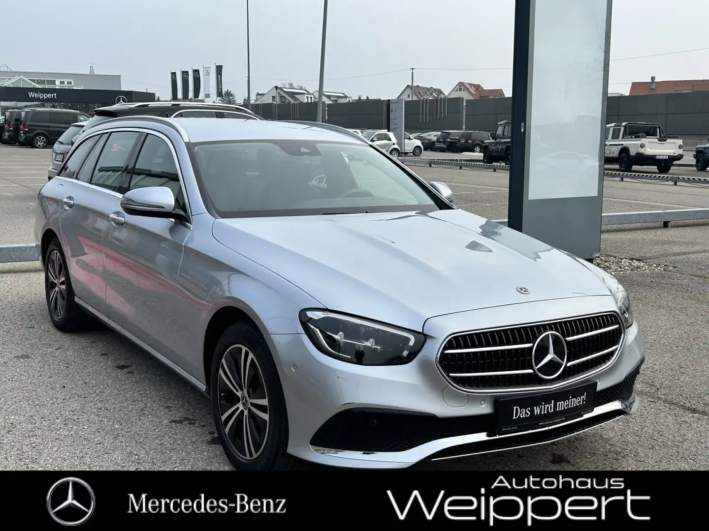 Mercedes-Benz E 220 E220T d MBUX LED SPURP PTS KAM AMBI AVANTGARDE Zilver - 2