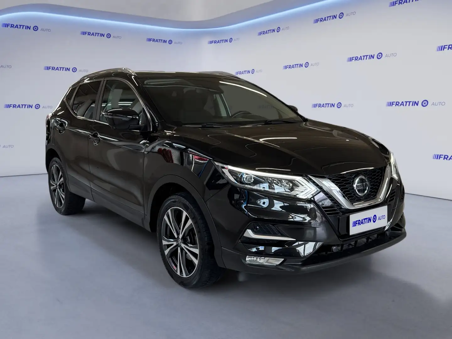 Nissan Qashqai 1.5 dCi N-Connecta Nero - 2
