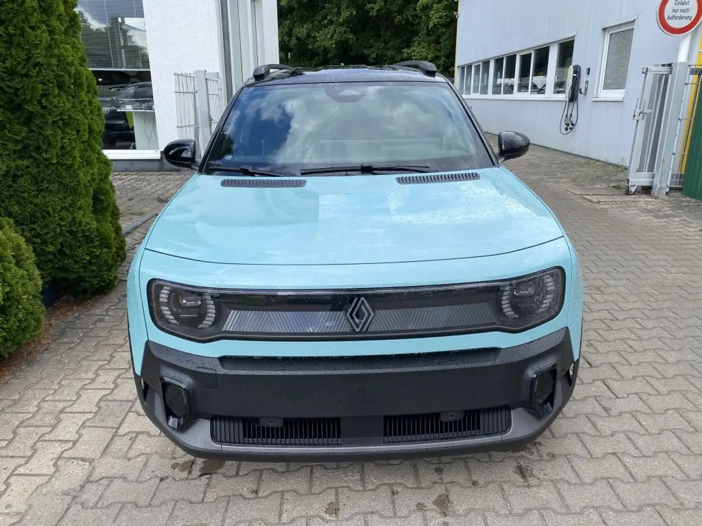 Renault R 4 E-Tech Iconic 150 Comfort Range Grün - 2