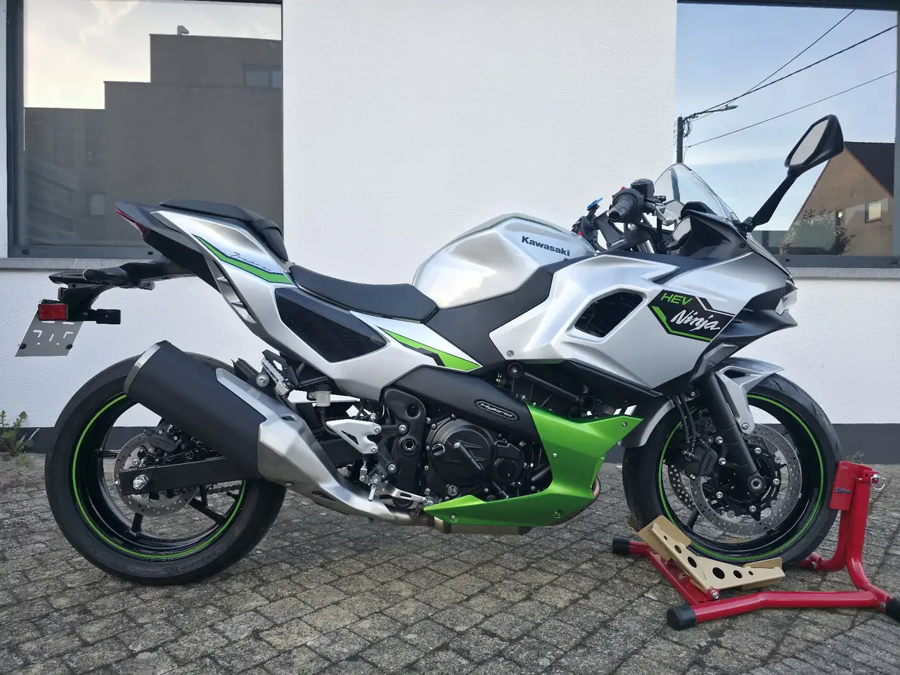 Kawasaki Ninja 7 Hybrid