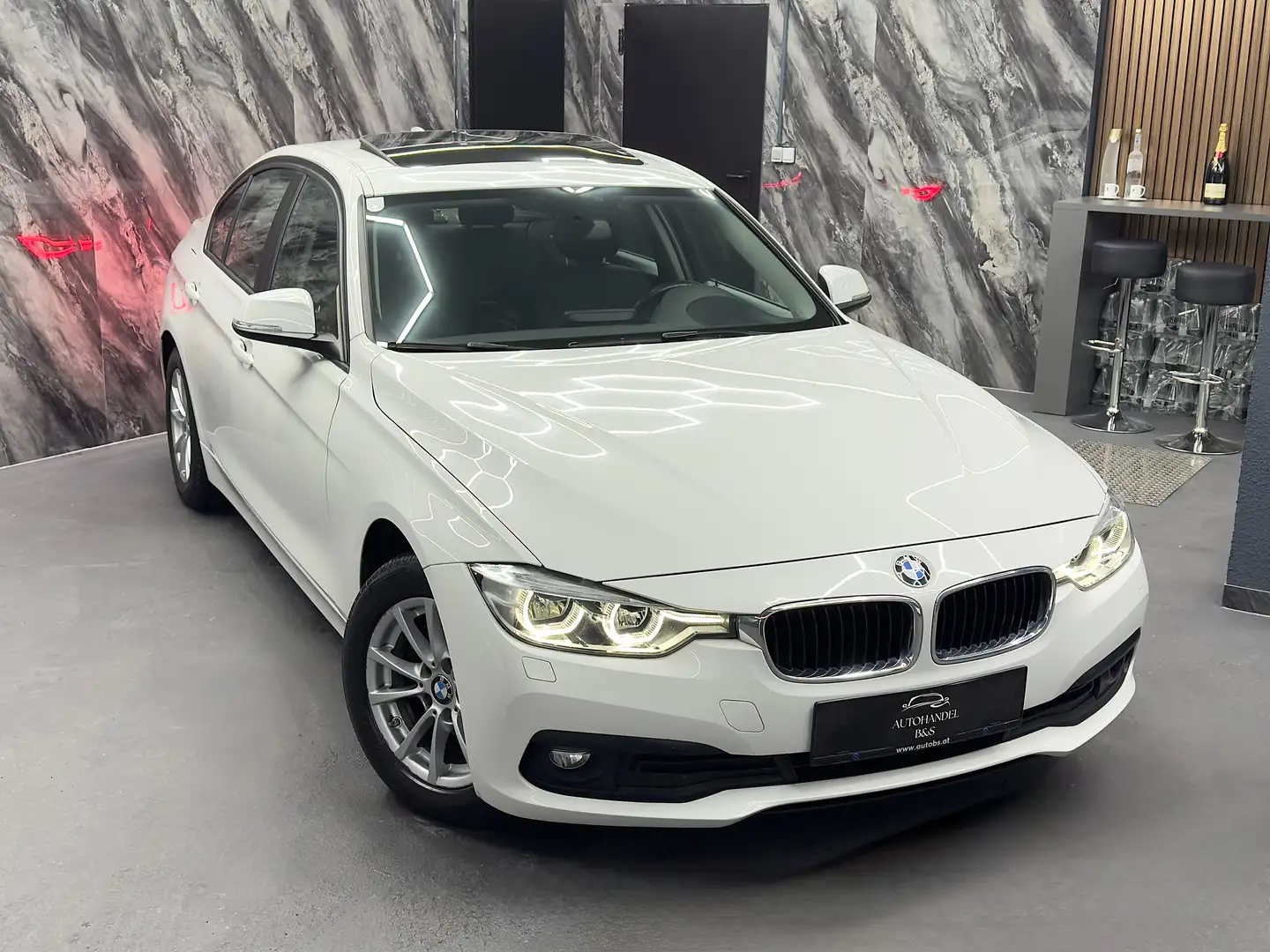 BMW 320 d xDrive Aut. *LCI, HUD, LED, NAVI* Weiß - 1