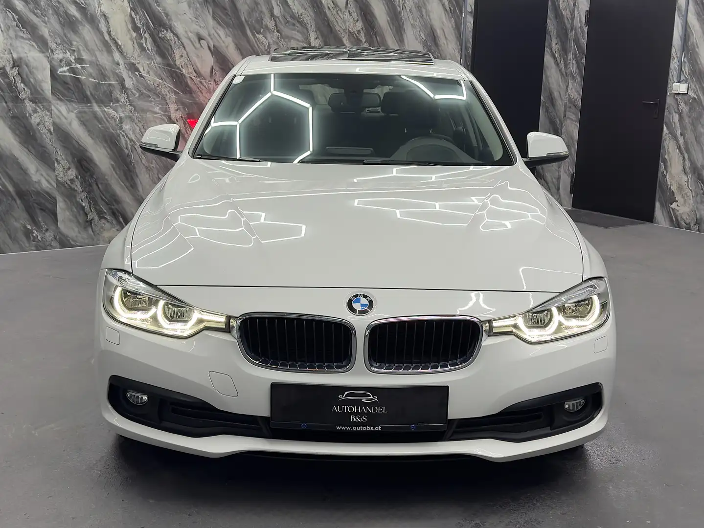 BMW 320 d xDrive Aut. *LCI, HUD, LED, NAVI* Weiß - 2