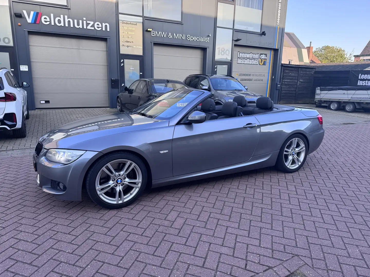 BMW 335 335i Cabrio N55 DCT Grijs - 1