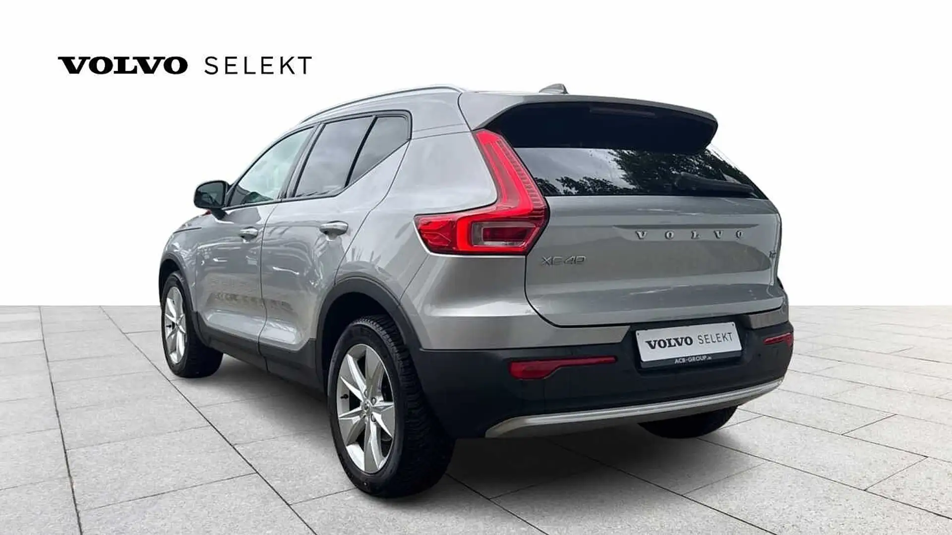 Volvo XC40 Core, T2 Automaat , Benzine Argento - 2