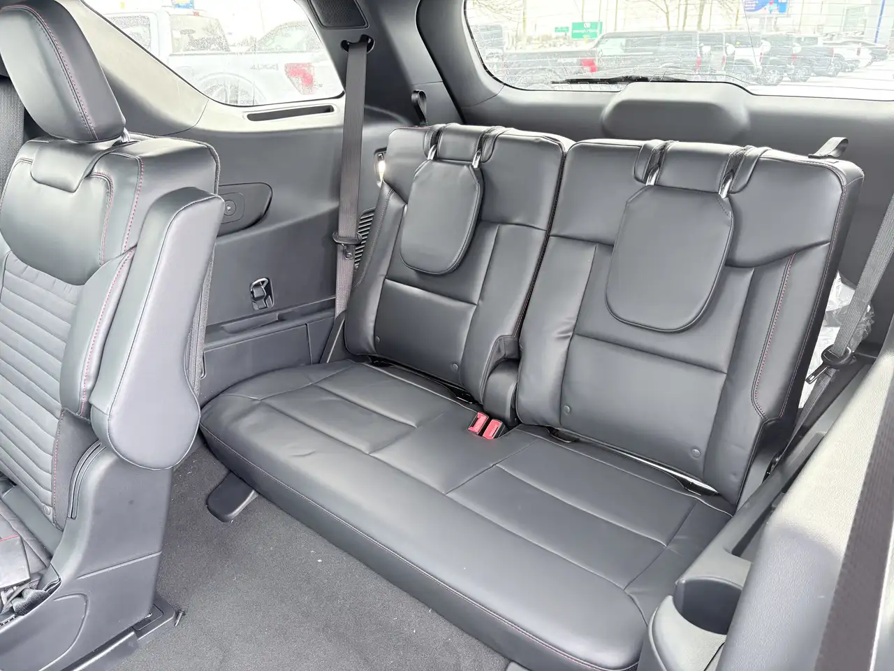 Ford Explorer снимка Ford Explorer