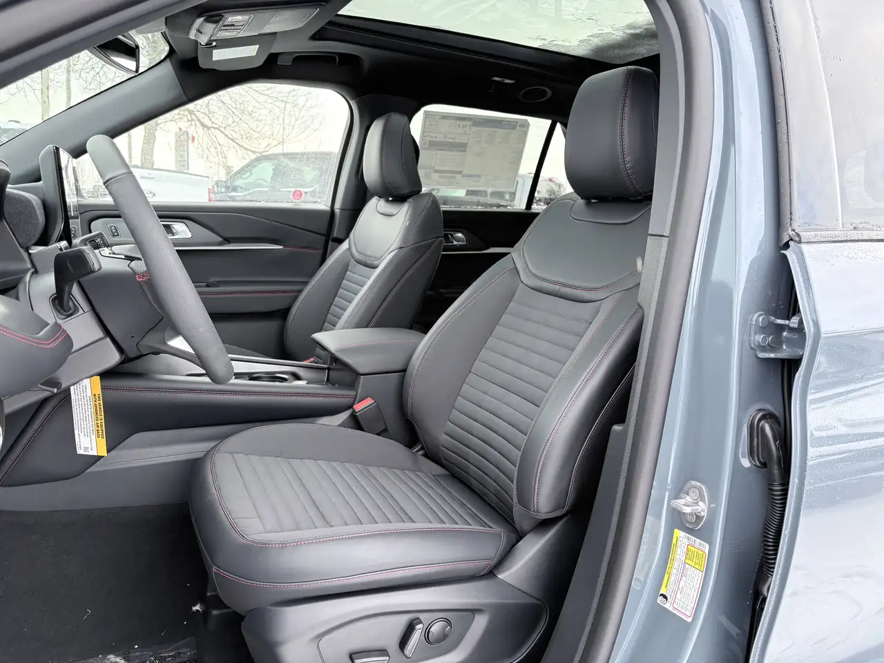 Ford Explorer снимка Ford Explorer