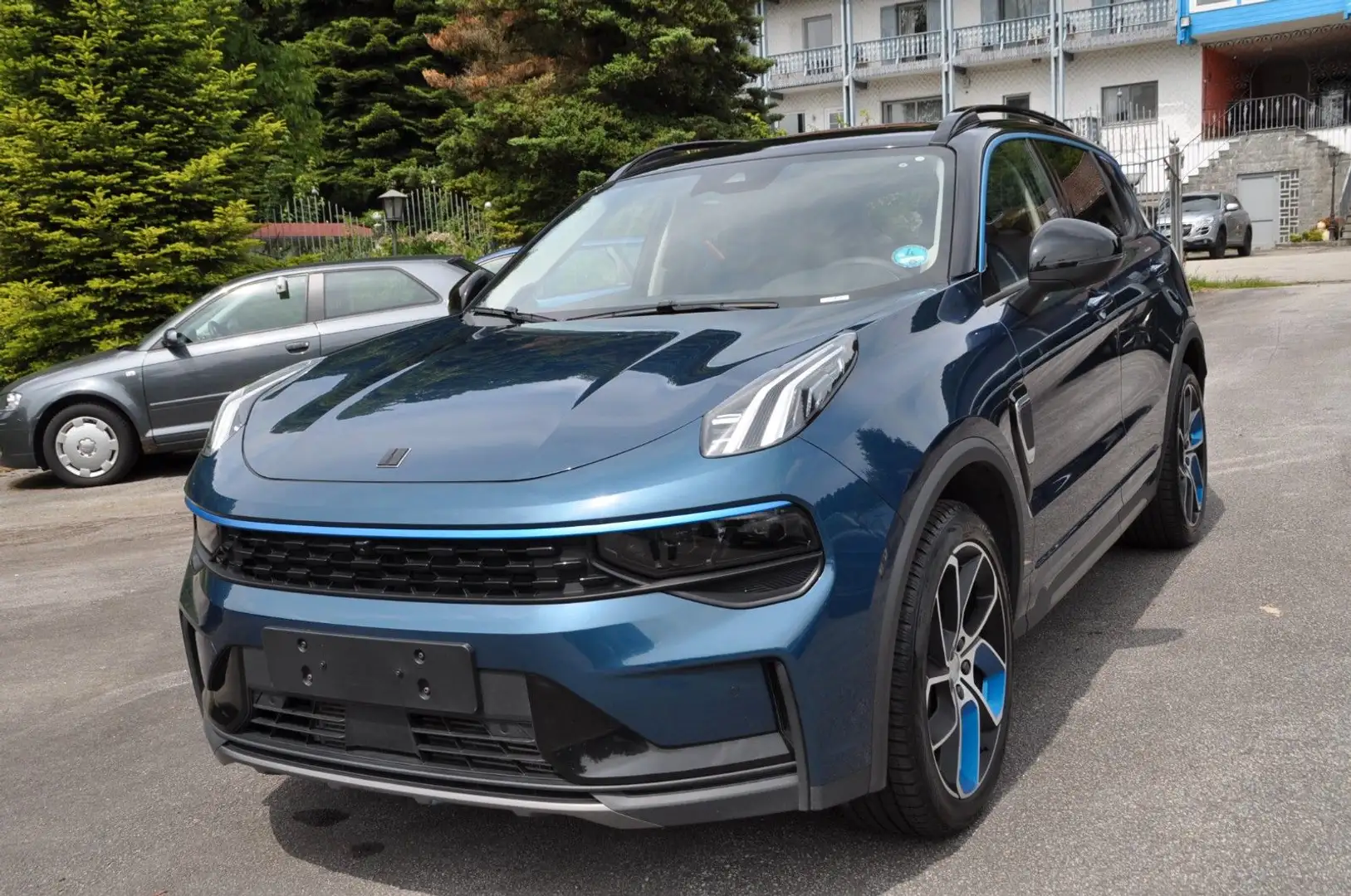 Otros 01 1.5 TD PHEV 192 kW *Navi*Pano*LED*20" LMR* Azul - 2