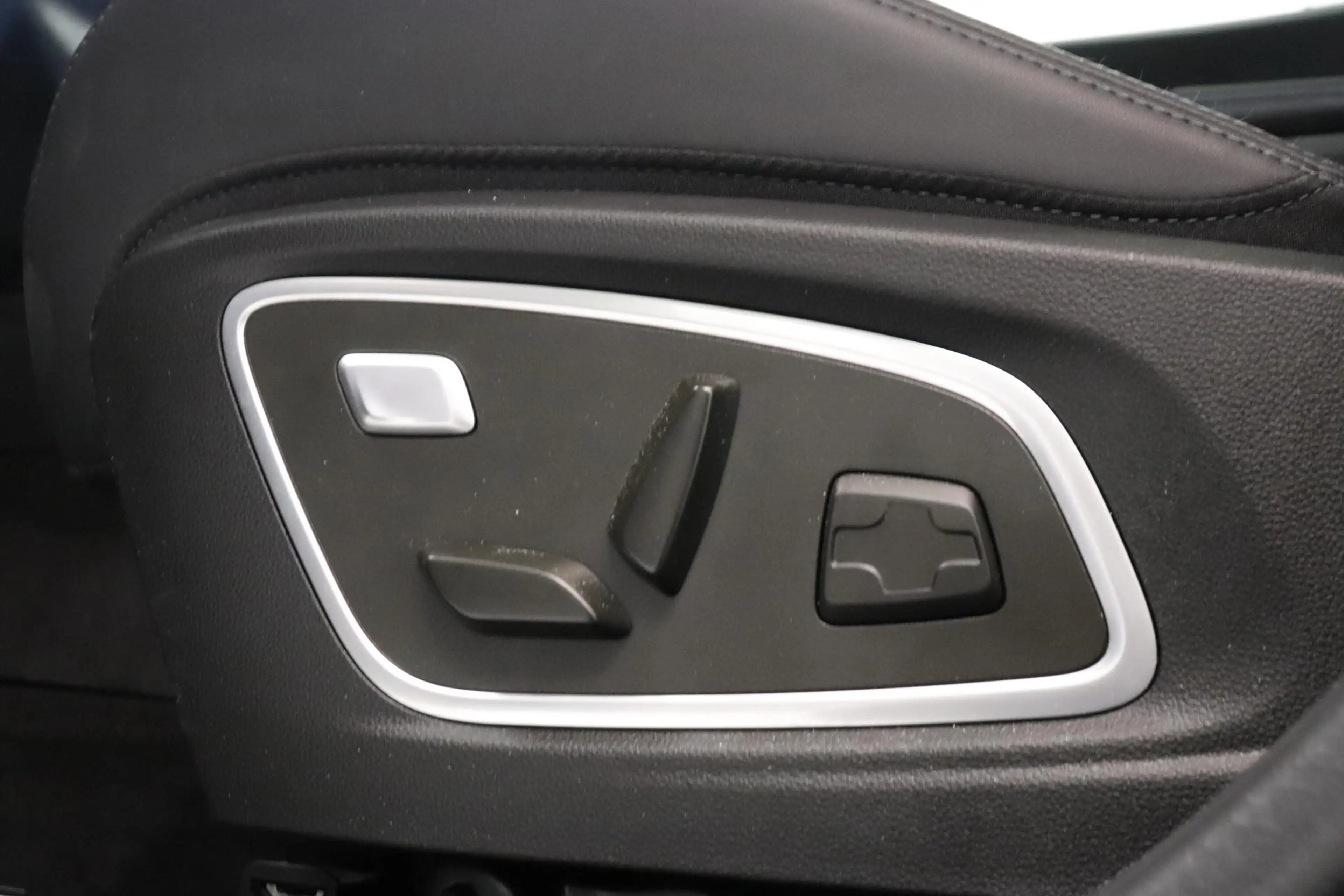 Renault Rafale 1.2 E-Tech full hybrid 200 esprit Alpine | Solarba — photo 35