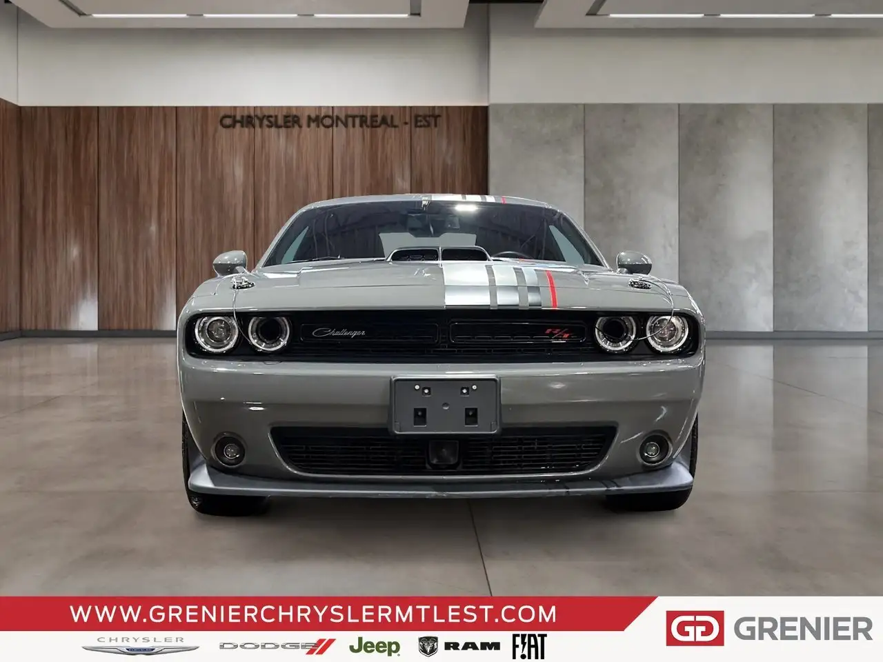 Dodge Challenger снимка Dodge Challenger