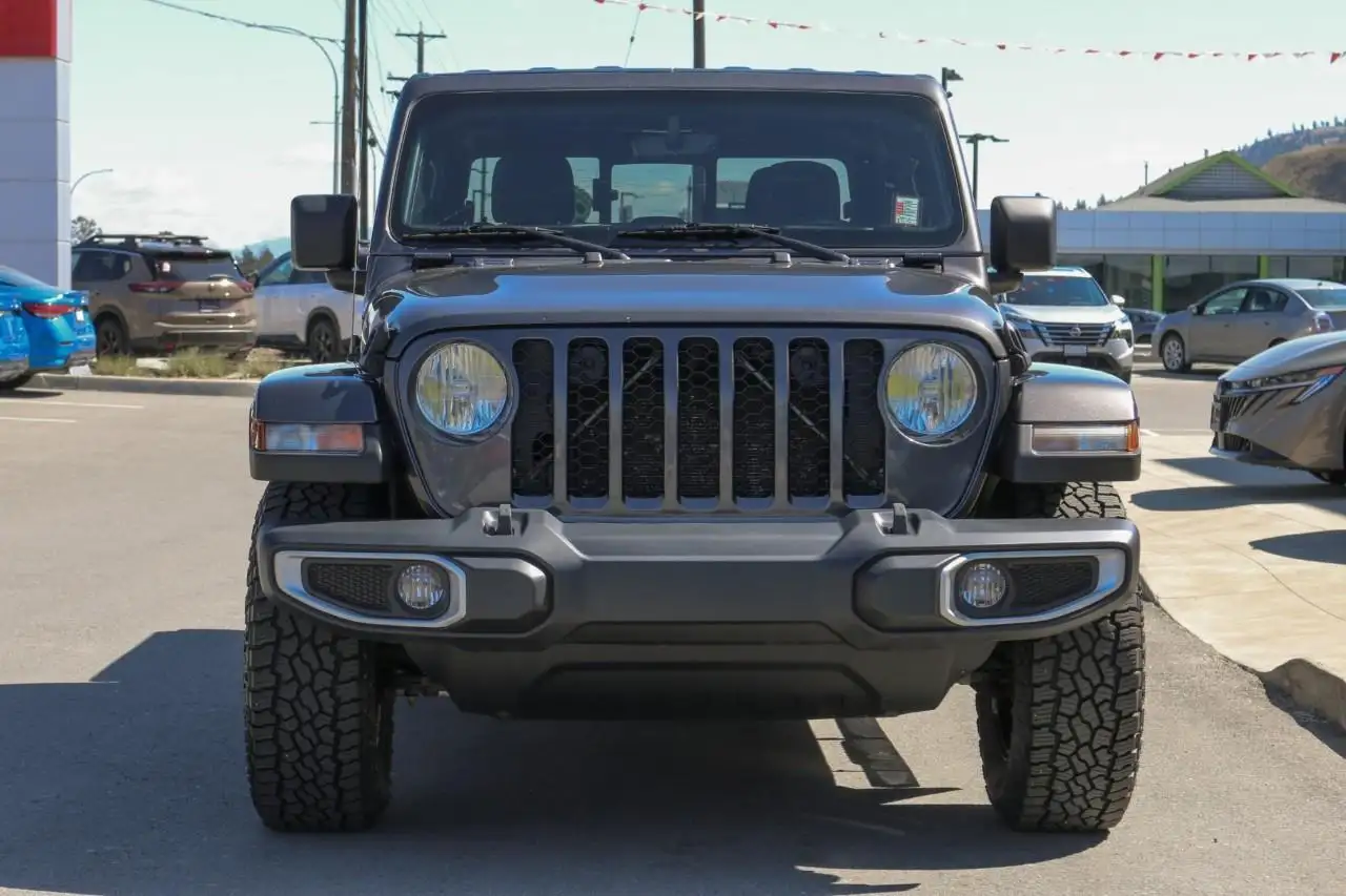 Jeep Gladiator photo Jeep Gladiator