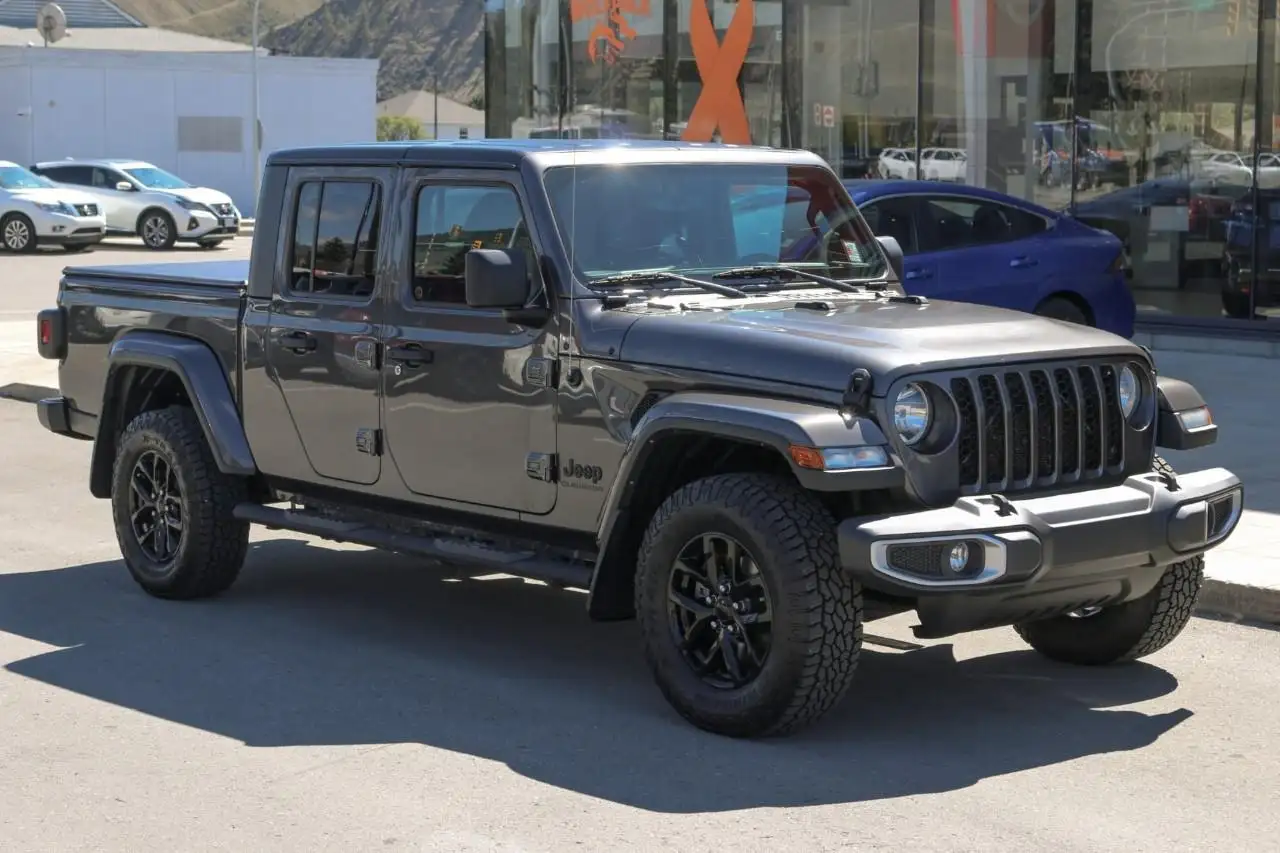 Jeep Gladiator photo Jeep Gladiator