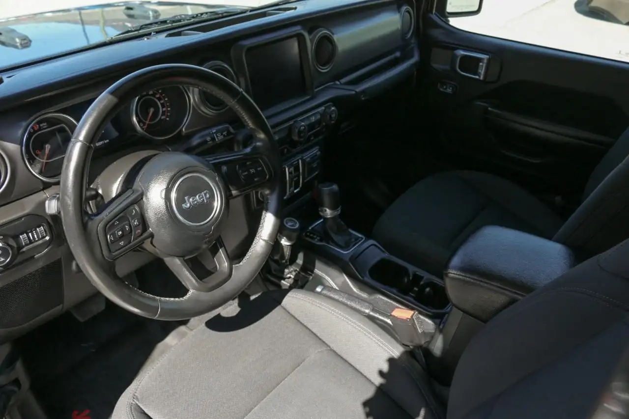 Jeep Gladiator photo Jeep Gladiator