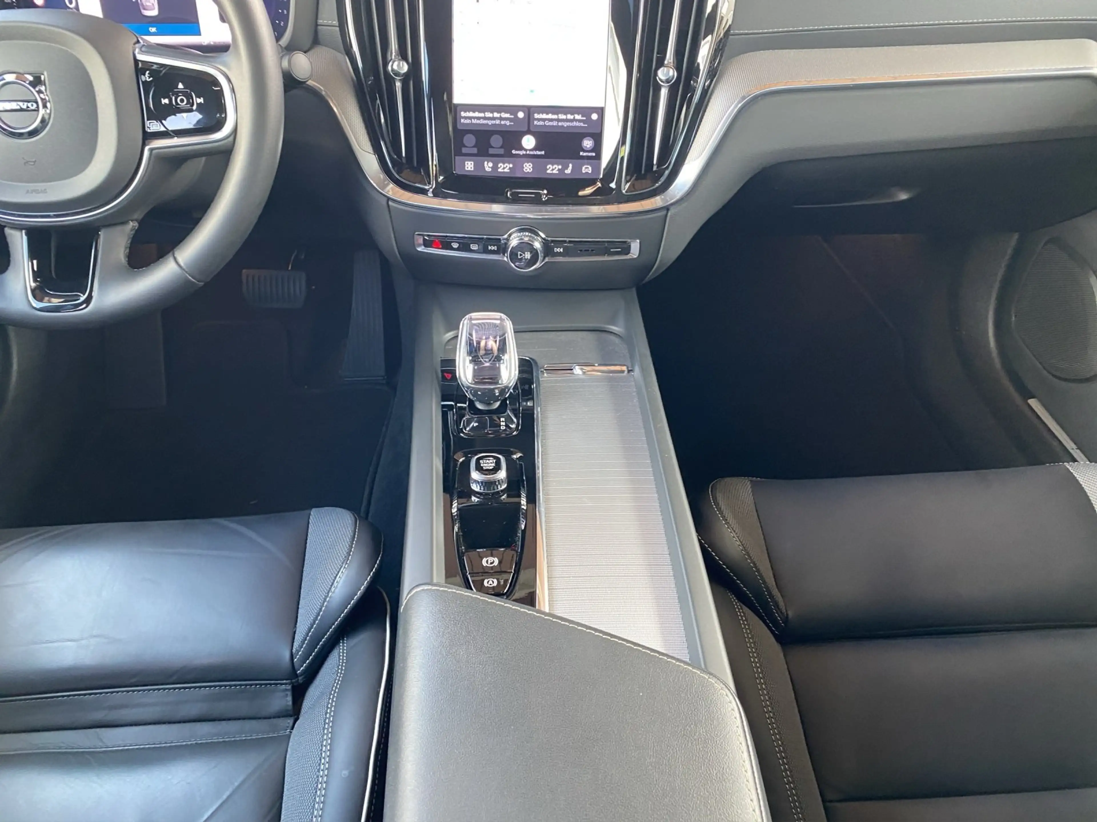 Volvo S60 B5 Ultimate Dark ACC+AHK+LED+Navi+SD+SHZ+LM — photo 9