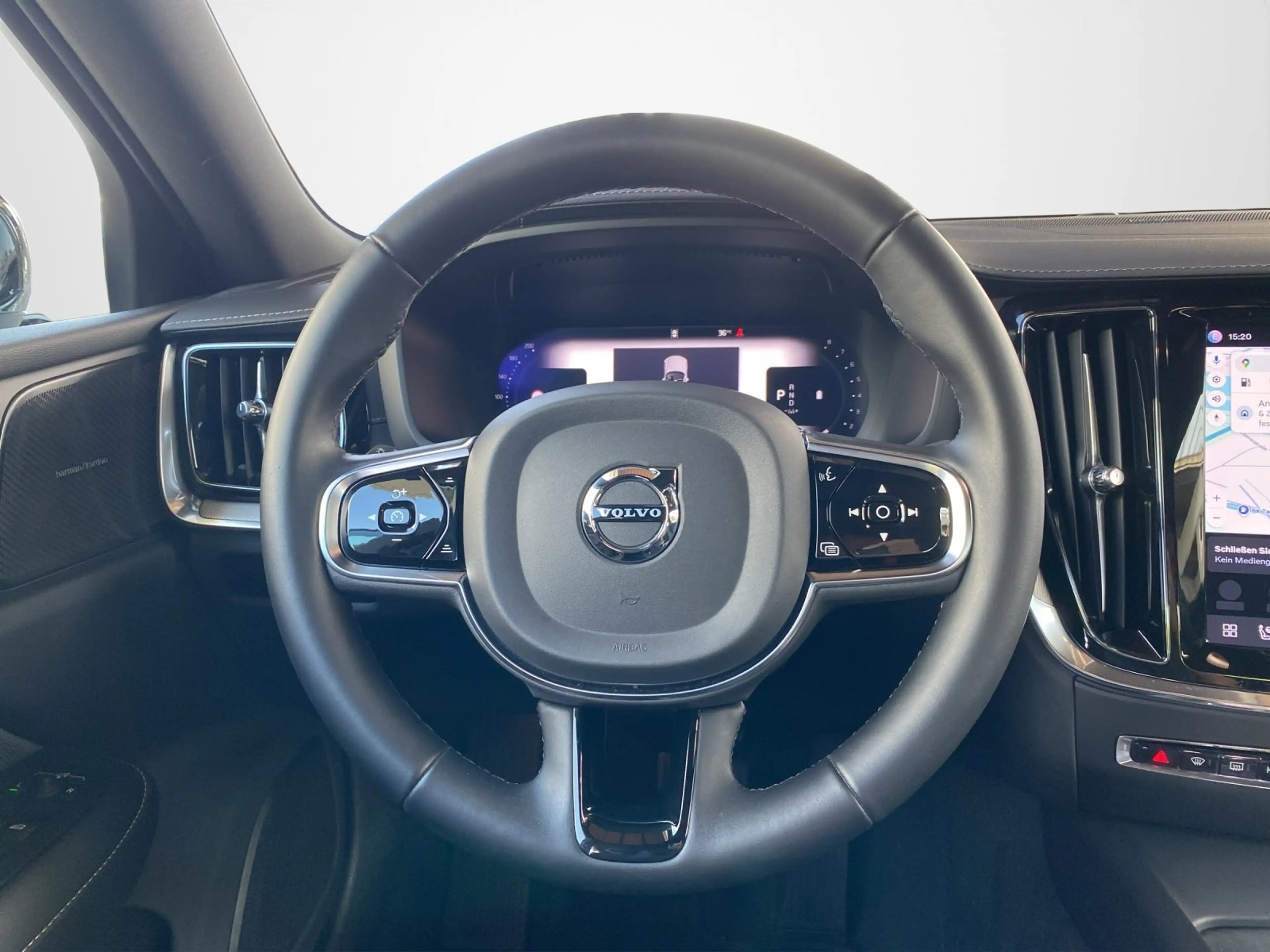 Volvo S60 B5 Ultimate Dark ACC+AHK+LED+Navi+SD+SHZ+LM — photo 10