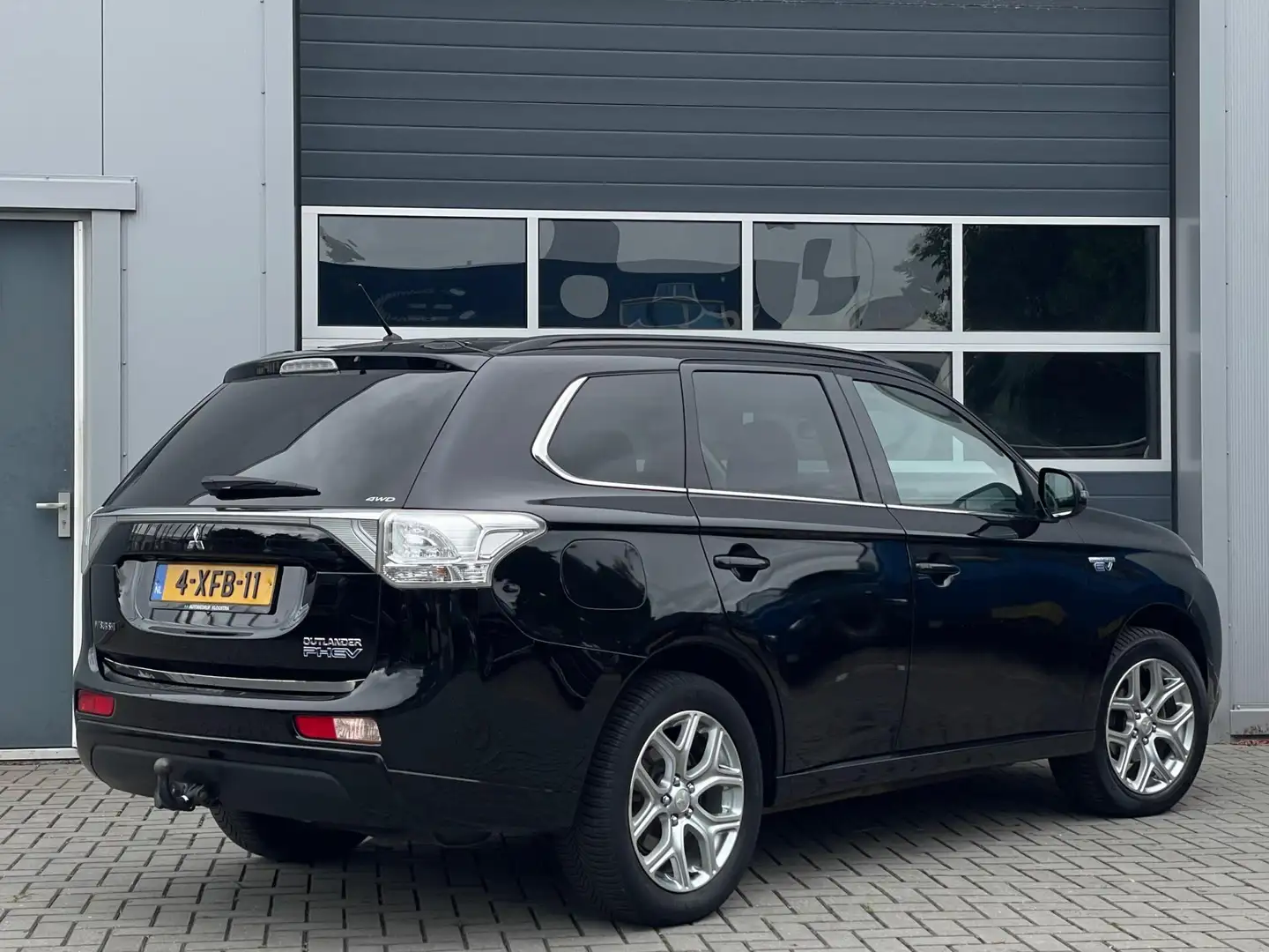 Mitsubishi Outlander 2.0 PHEV Instyle | Leder | Schuifdak | Xenon | Key Negro - 2