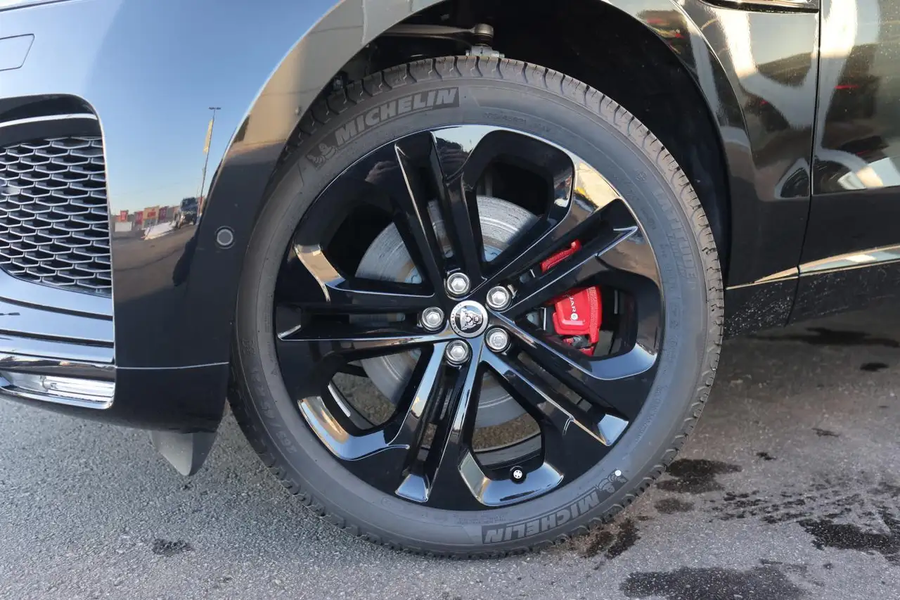 Jaguar F-Pace снимка Jaguar F-Pace
