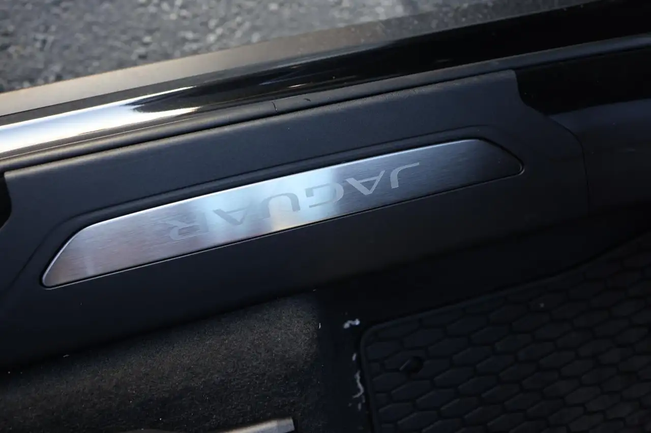 Jaguar F-Pace снимка Jaguar F-Pace