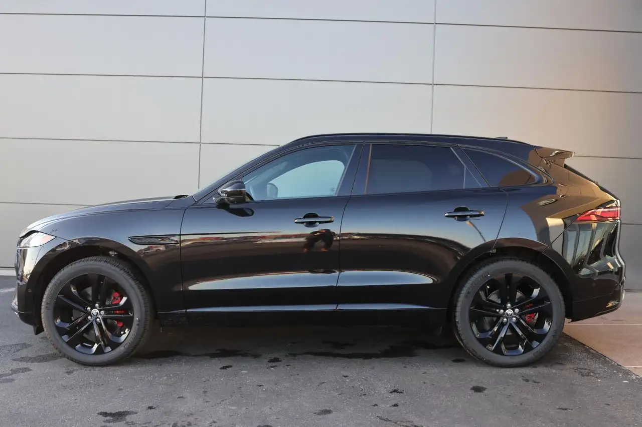 Jaguar F-Pace снимка Jaguar F-Pace