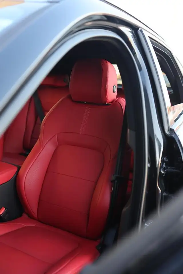 Jaguar F-Pace снимка Jaguar F-Pace