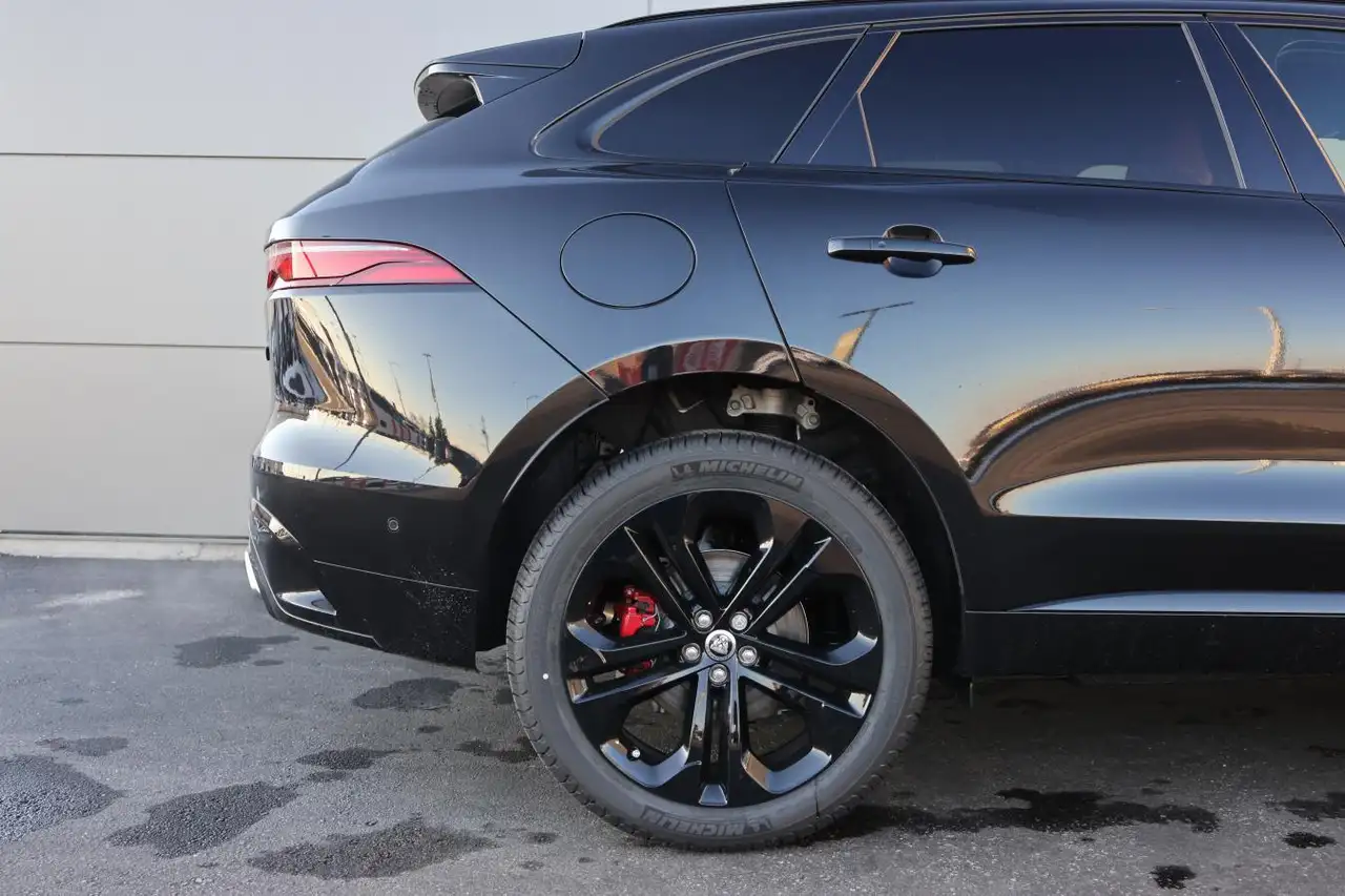 Jaguar F-Pace снимка Jaguar F-Pace