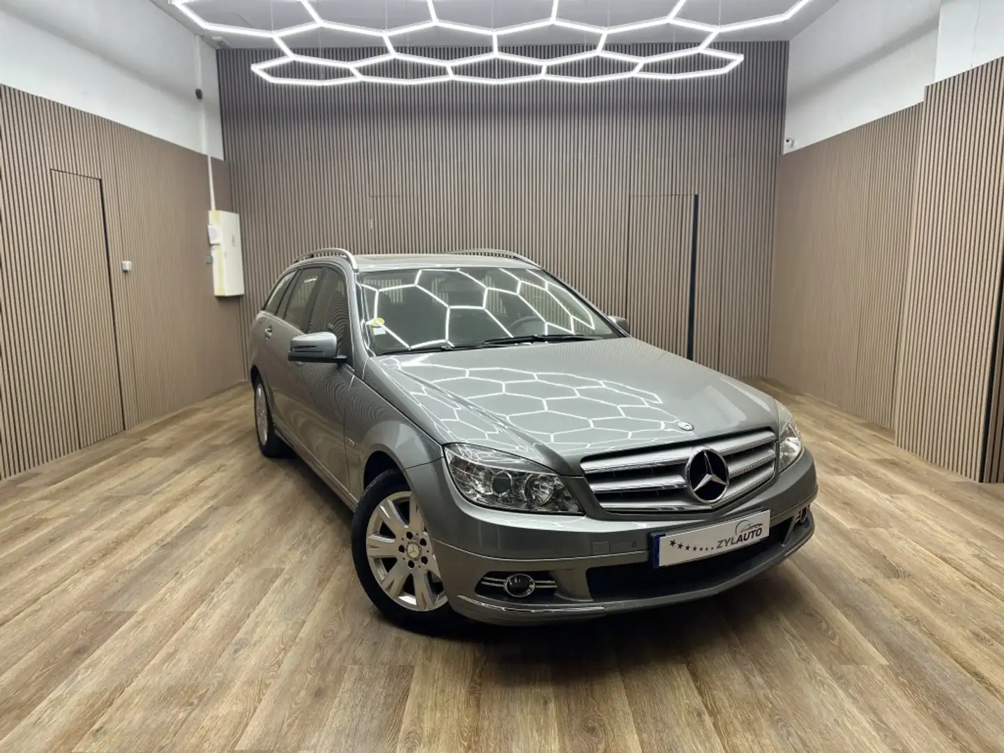 Mercedes-Benz C 220 Estate 220CDI BE Avantgarde Aut. Grigio - 1