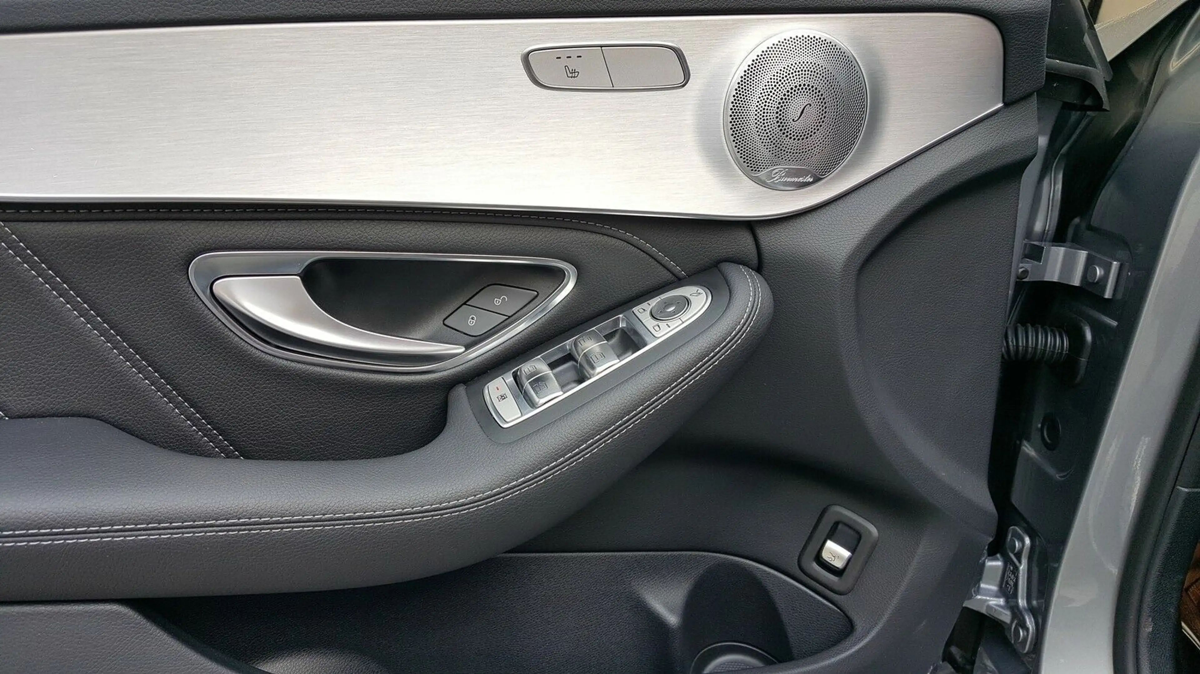 Mercedes-Benz C 63 AMG PANORAMA BURMESTER 31.850 km — photo 11
