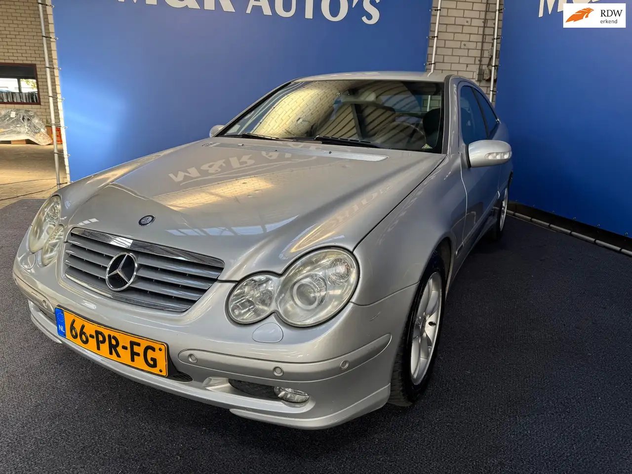 Mercedes-Benz C 180