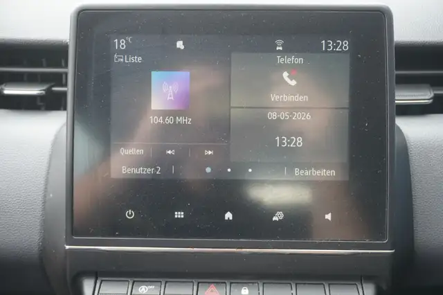 Renault Clio view 15