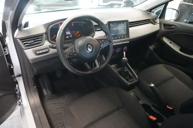 Renault Clio view 7