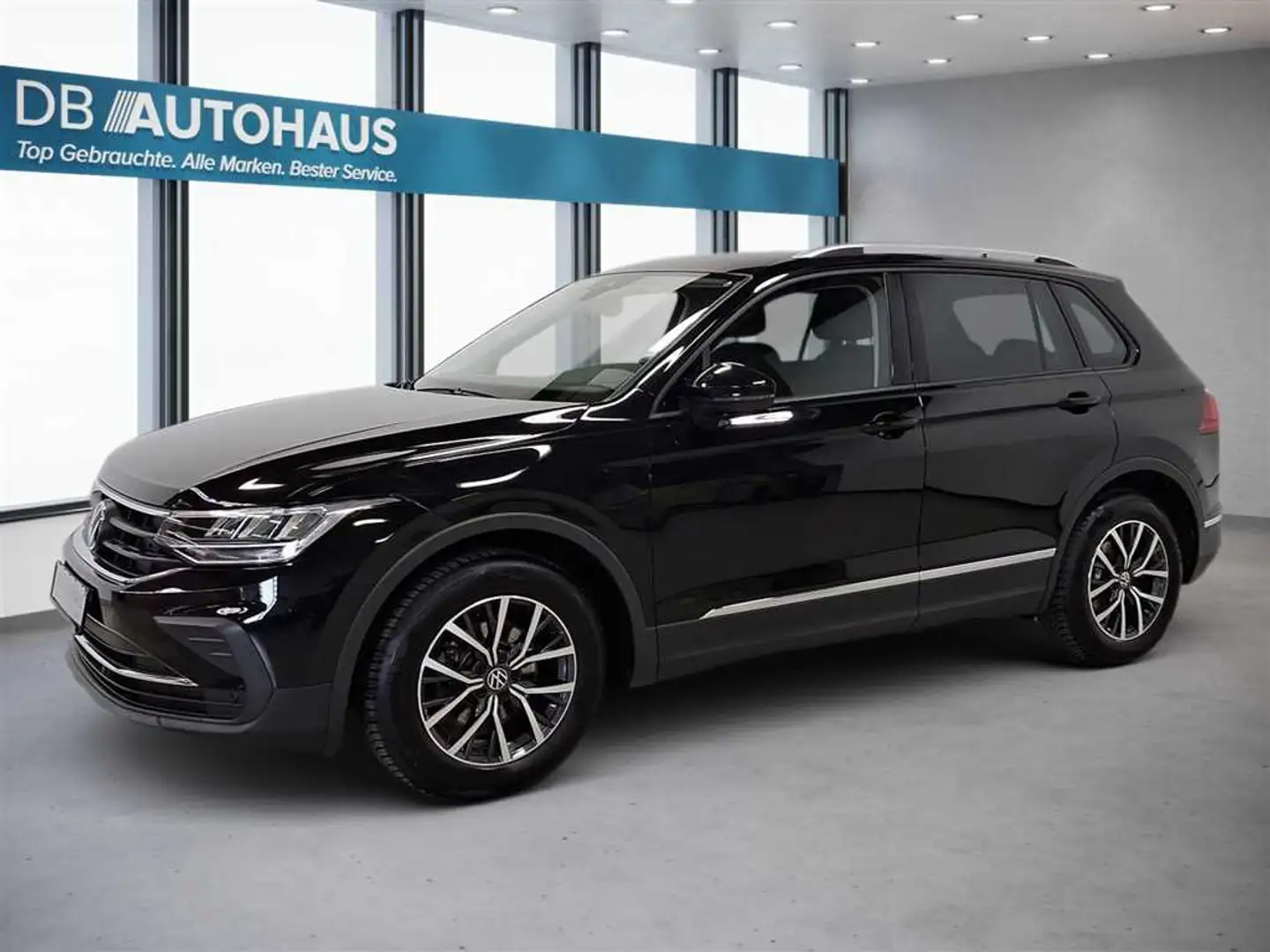 Volkswagen Tiguan Life 2.0 TDI DSG Schwarz - 1