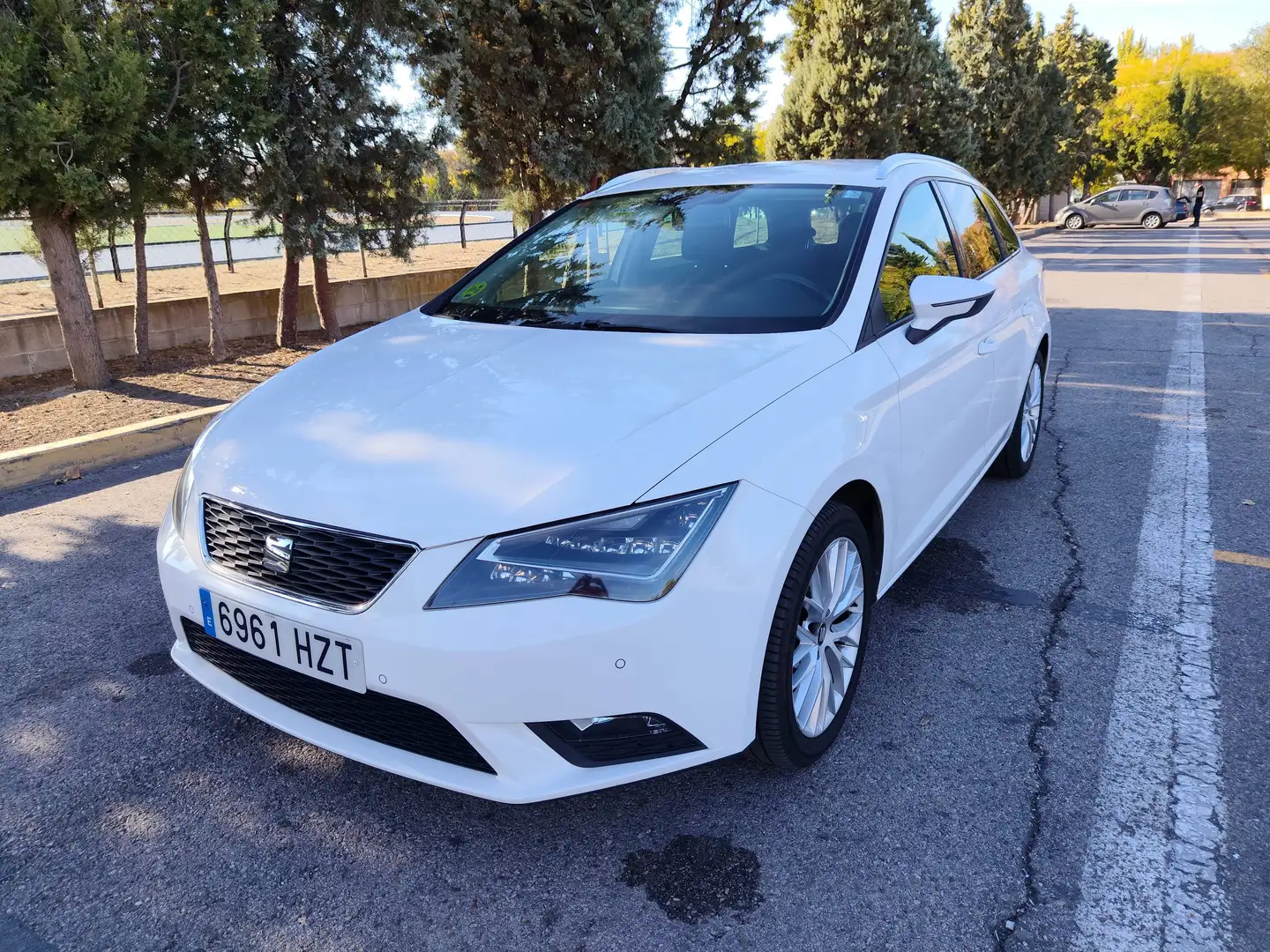 SEAT Leon Style León ST 1.6TDI CR S Blanco - 1