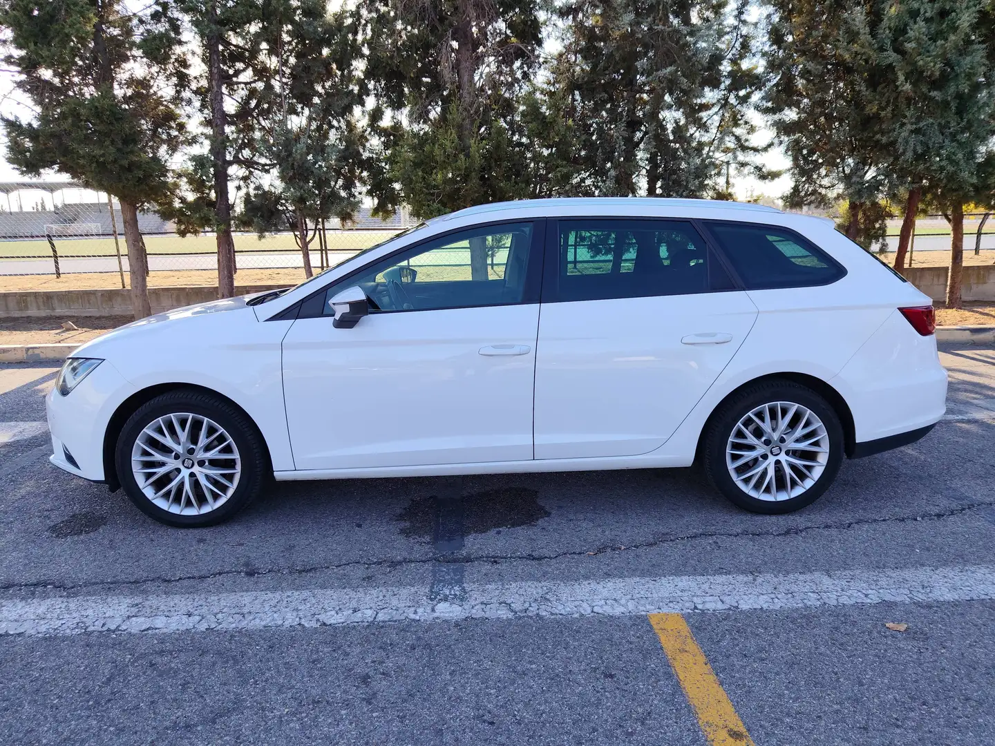 SEAT Leon Style León ST 1.6TDI CR S Blanco - 2
