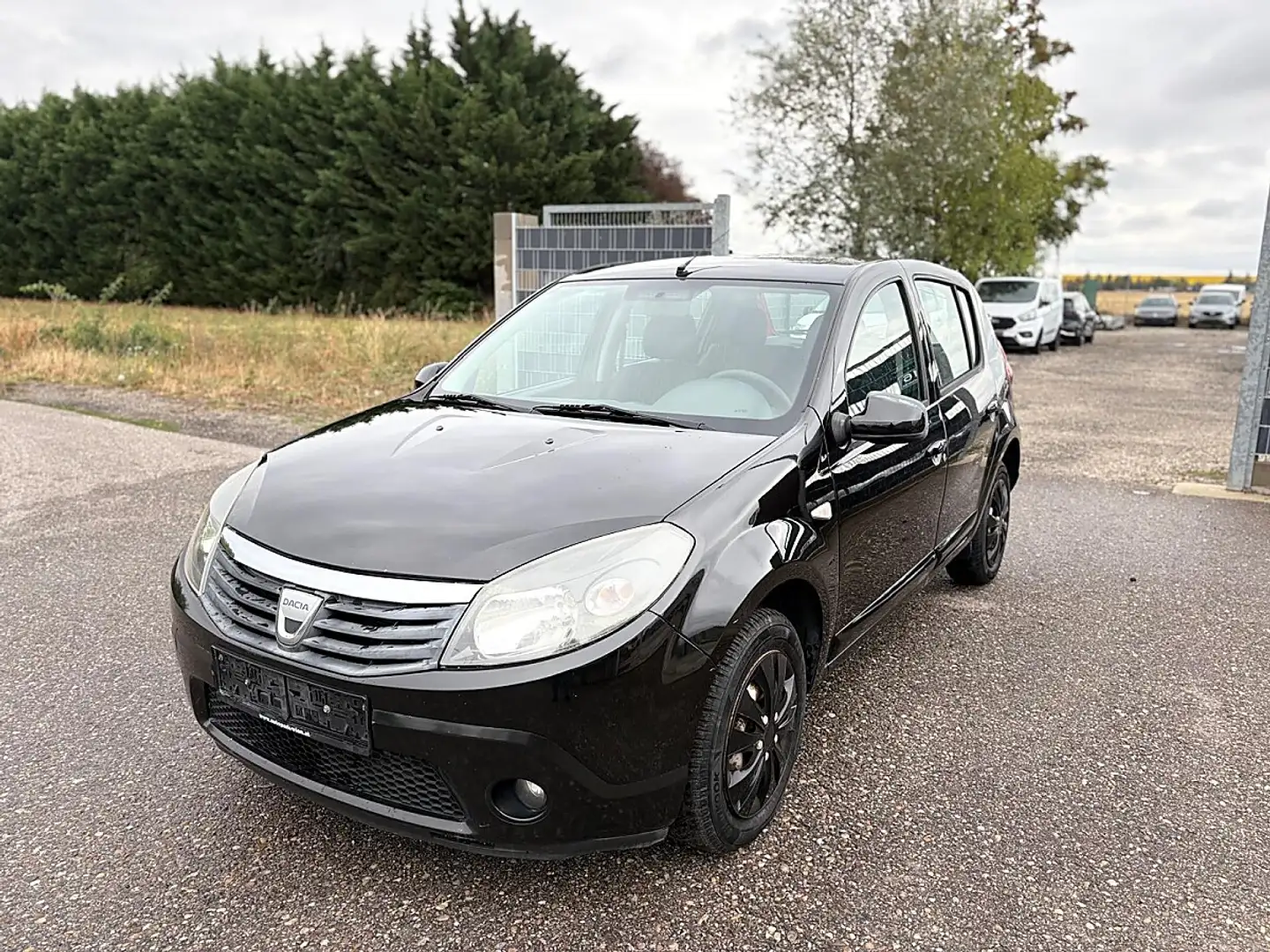 Dacia Sandero Black Line 1,2 16V **klima** Schwarz - 1