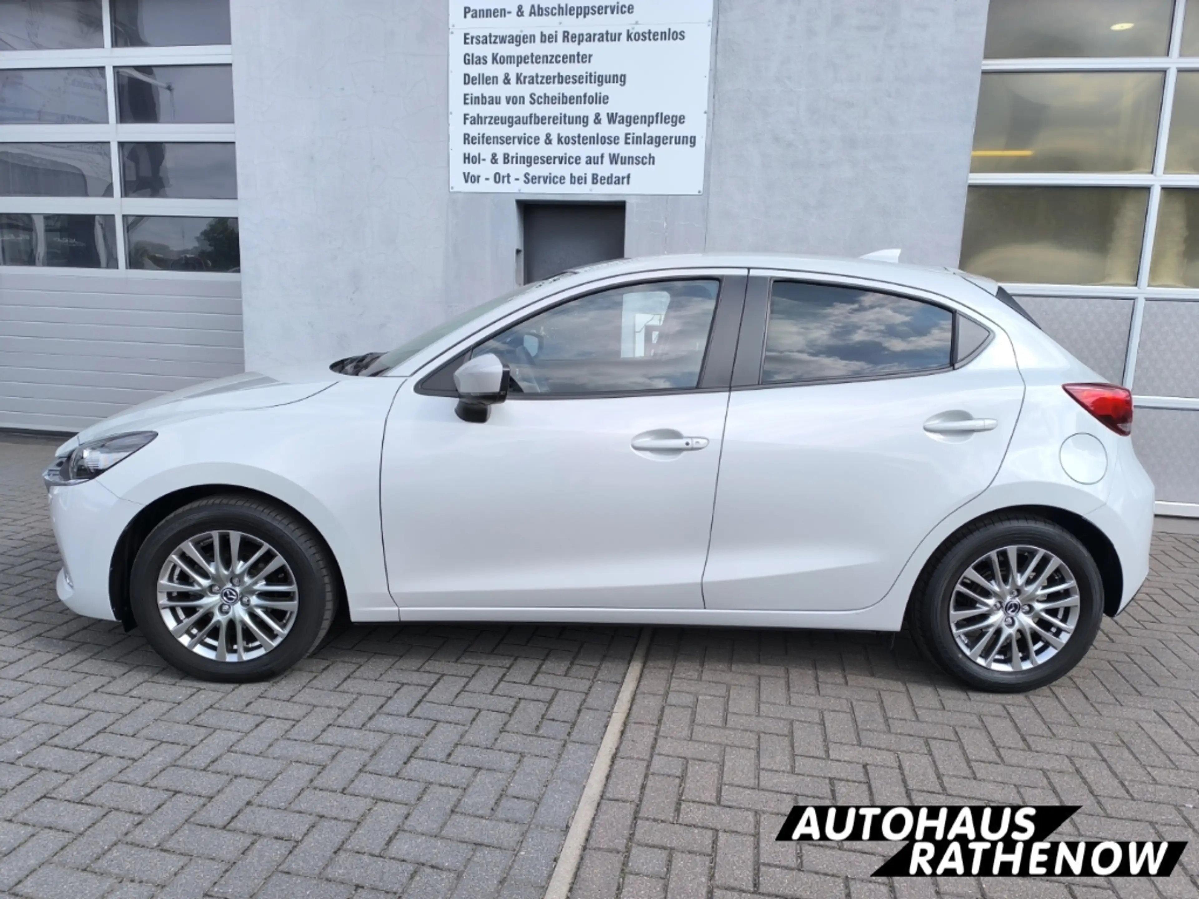 Mazda 2 Sports-Line Vollausstattung MATRIX LED 360° KAMERA — photo 4
