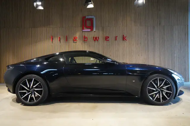 Aston Martin DB11 DB11 V12 Coupe*BRD*U-frei*B&O*Ultramarine*
