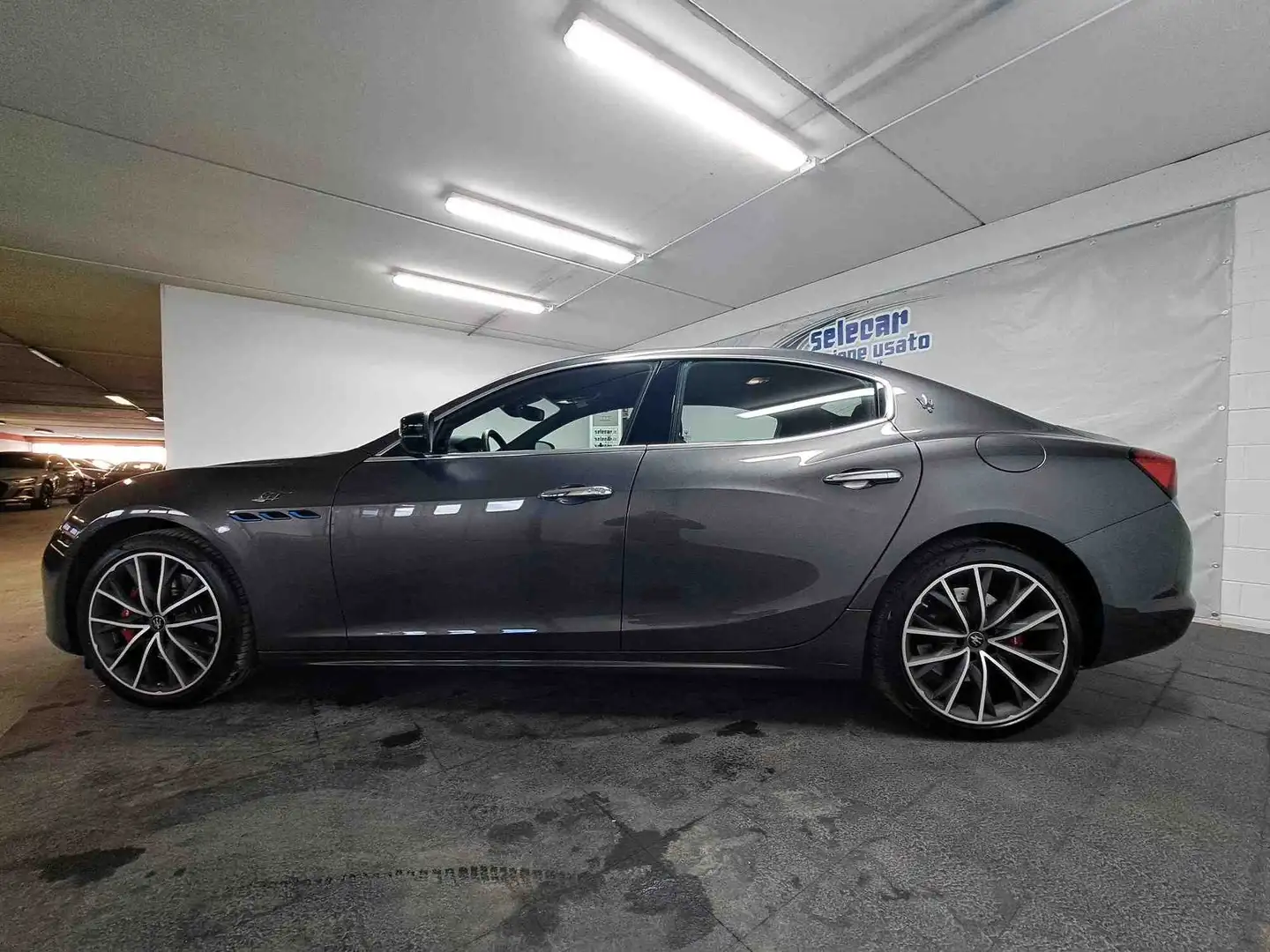 Maserati Ghibli Ghibli III 2021 2.0 mhev GT 330cv rwd auto Gris - 2