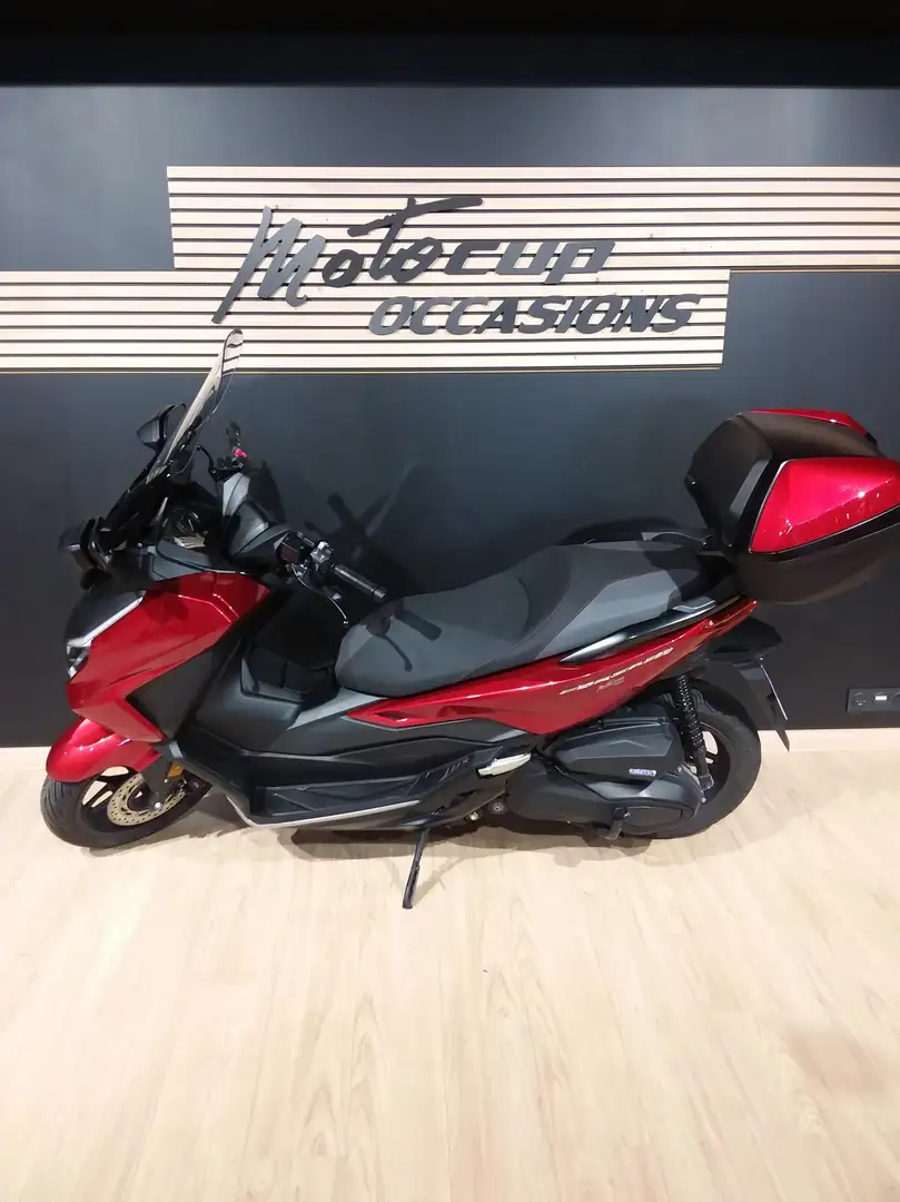 Honda Forza 350 Rot - 2