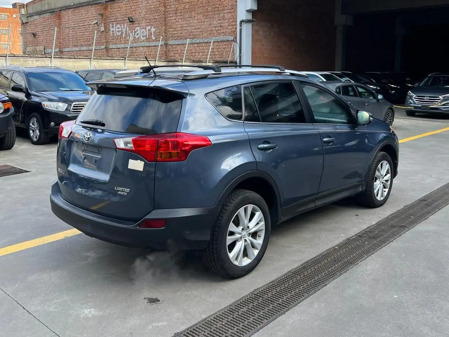 Toyota RAV 4 AWD-LIMITED-ONLY FOR EXPORT OUT OF EUROPE Blau - 2