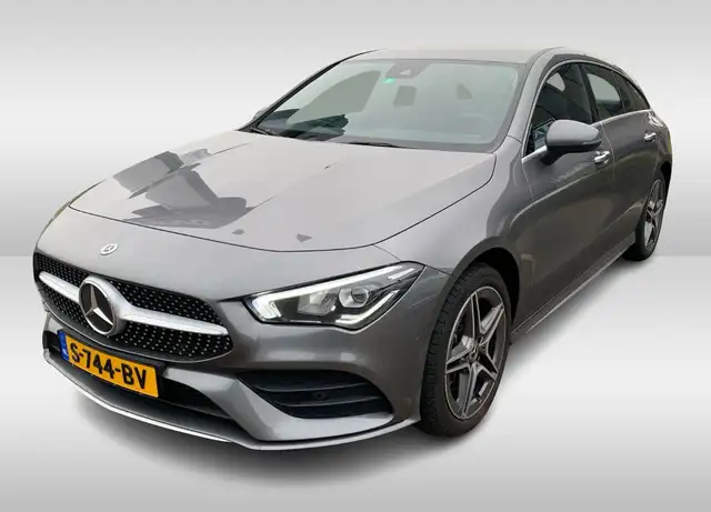 Mercedes-Benz CLA 250 Shooting Brake e AMG Line / Trekhaak / Camera / Ca