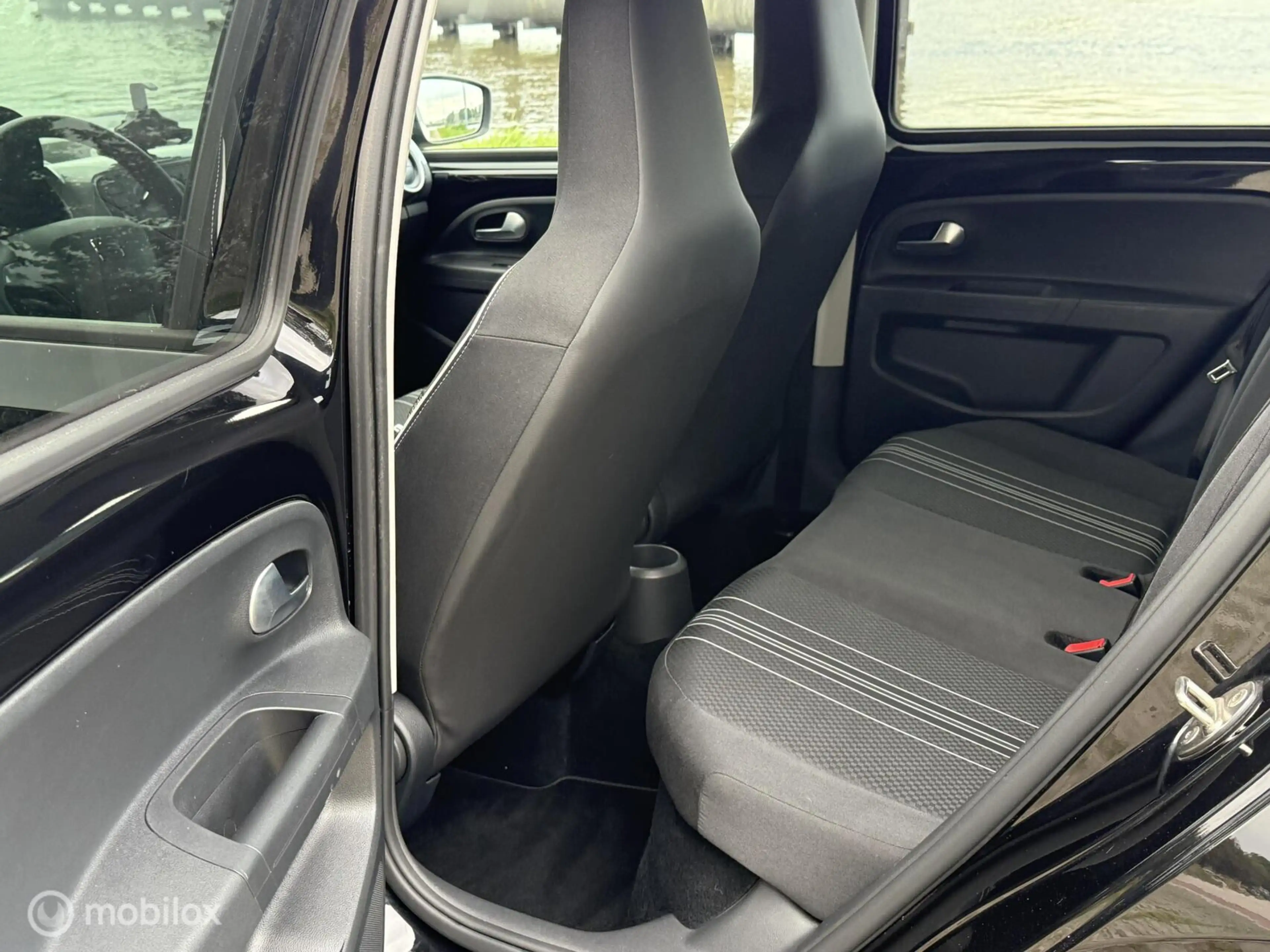 SEAT Mii 1.0 Sport Intense 5-Drs Led Cruise PDC Airco LMV — photo 4
