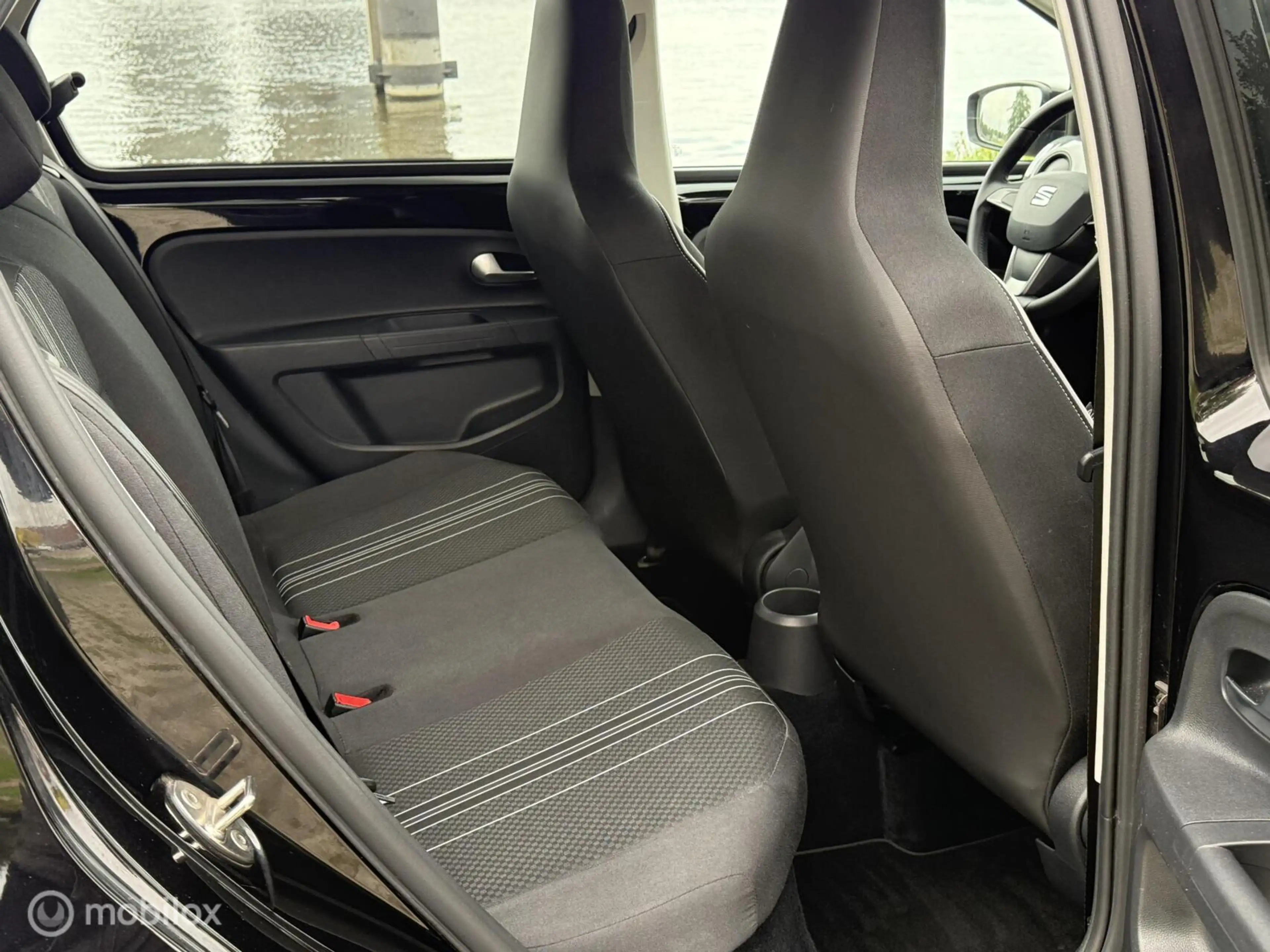 SEAT Mii 1.0 Sport Intense 5-Drs Led Cruise PDC Airco LMV — photo 7