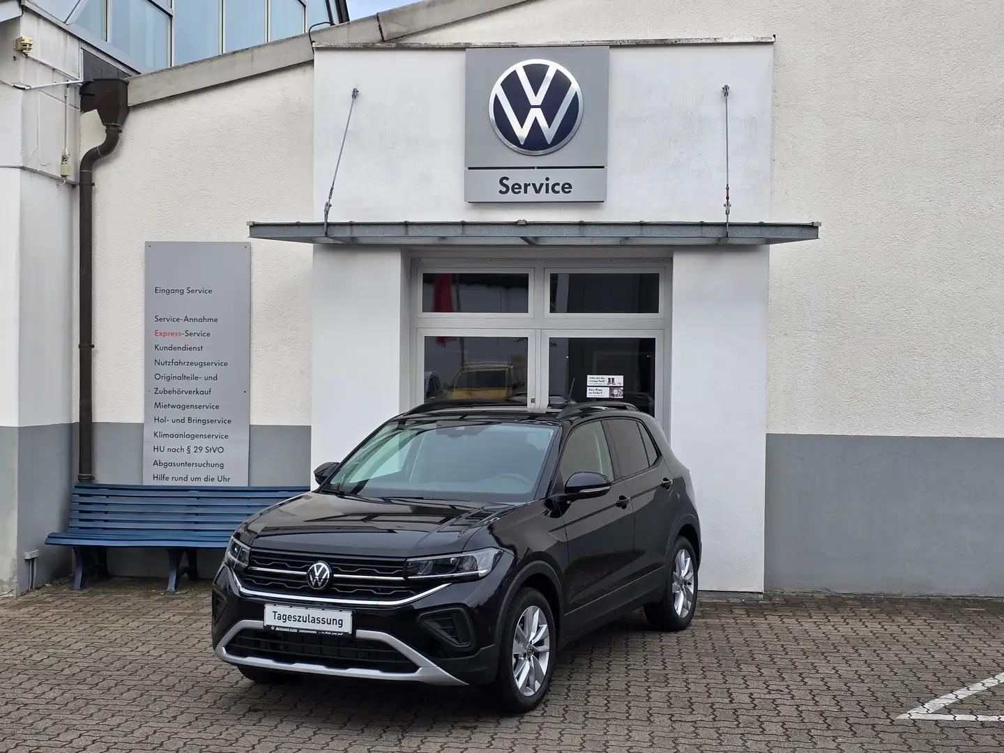Volkswagen T-Cross Life 1.0 TSI DSG, LED, Keyless Access, Kamera Schwarz - 1