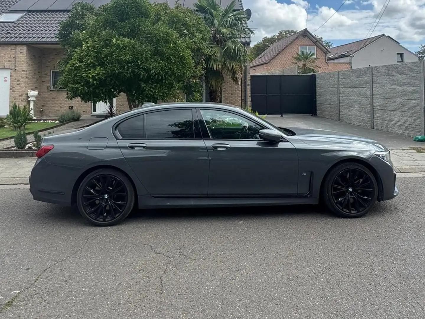 BMW 745 745eA PHEV OPF (EU6AP) Grijs - 2