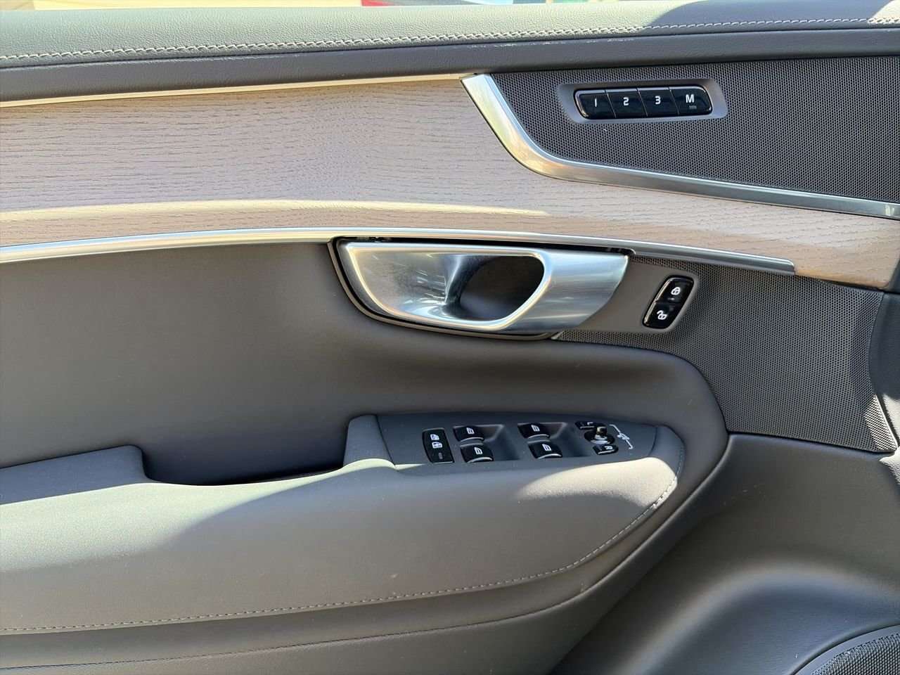 2026 Volvo XC90 B6 AWD Plus Bright Theme 7-Seater Accident-Free | thumb 21