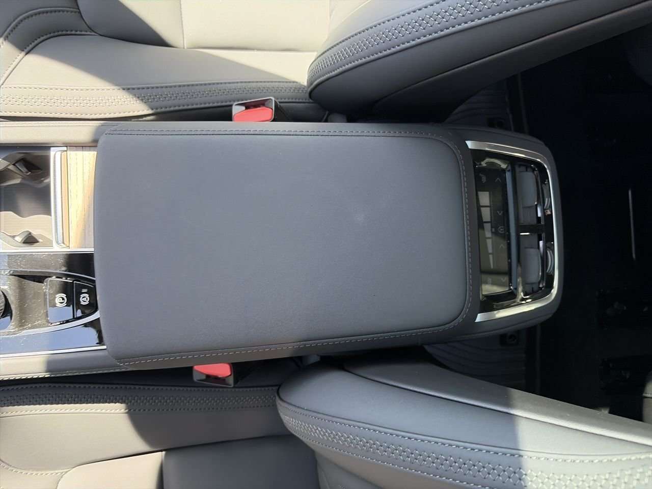 2026 Volvo XC90 B6 AWD Plus Bright Theme 7-Seater Accident-Free | thumb 27