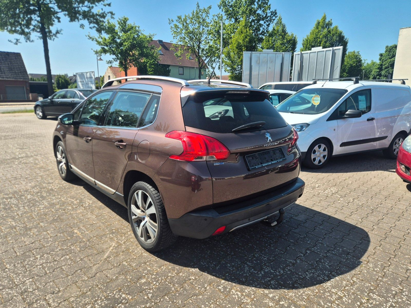 Peugeot 2008 Allure Navi/Teilleder/AHK/Euro6 — photo 3